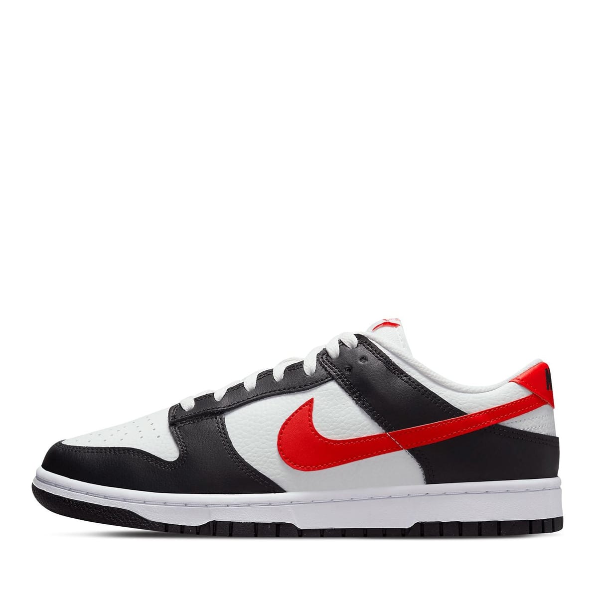Nike Dunk Low Retro Red Swoosh Panda Nike urbanstyle-sneakers