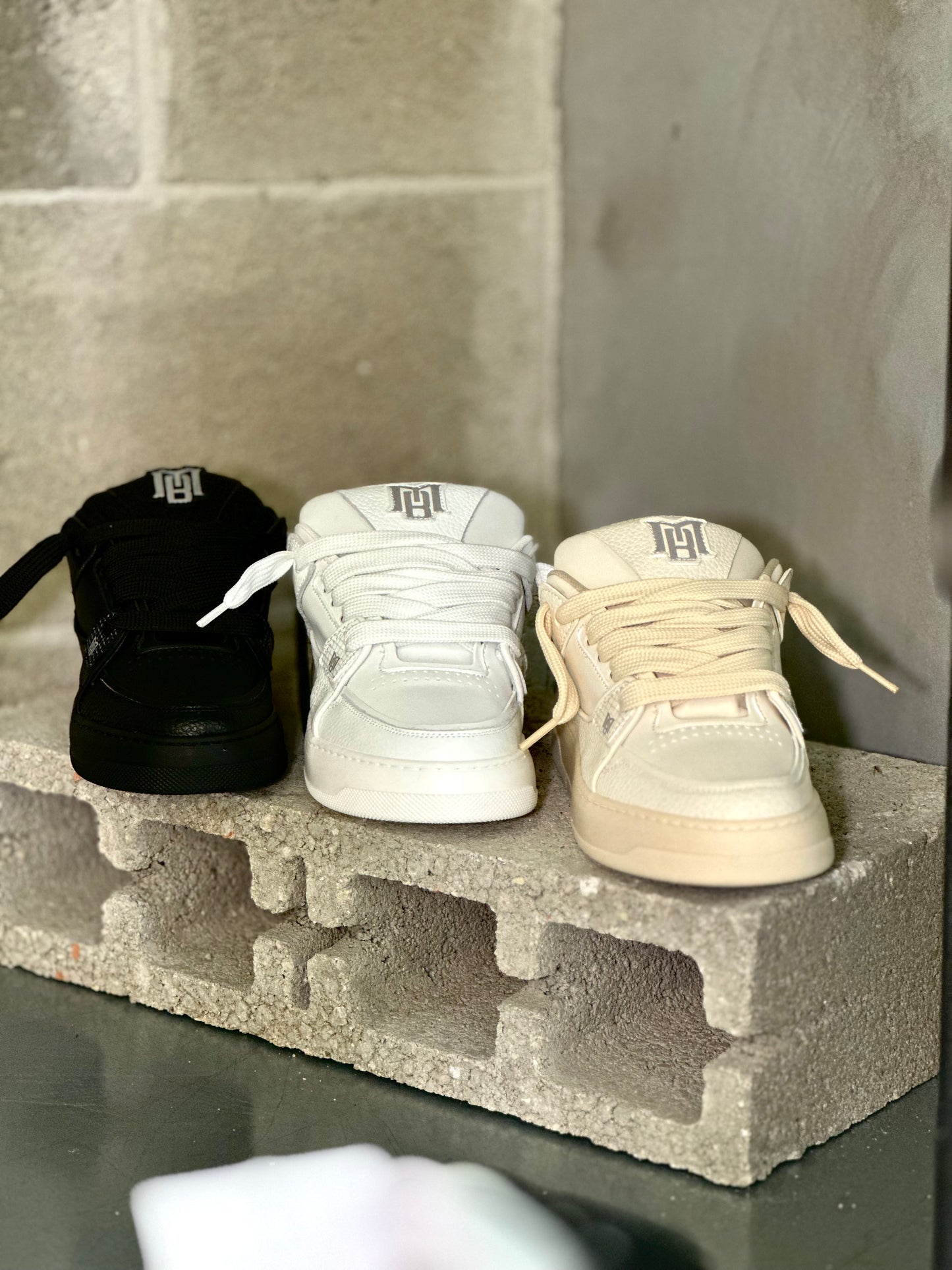 Sneakers Brian Mills Mod. LV