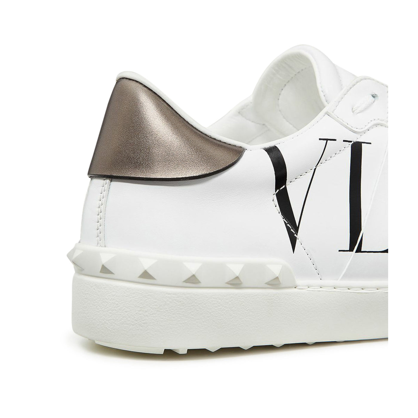 Open sneaker with VLTN print