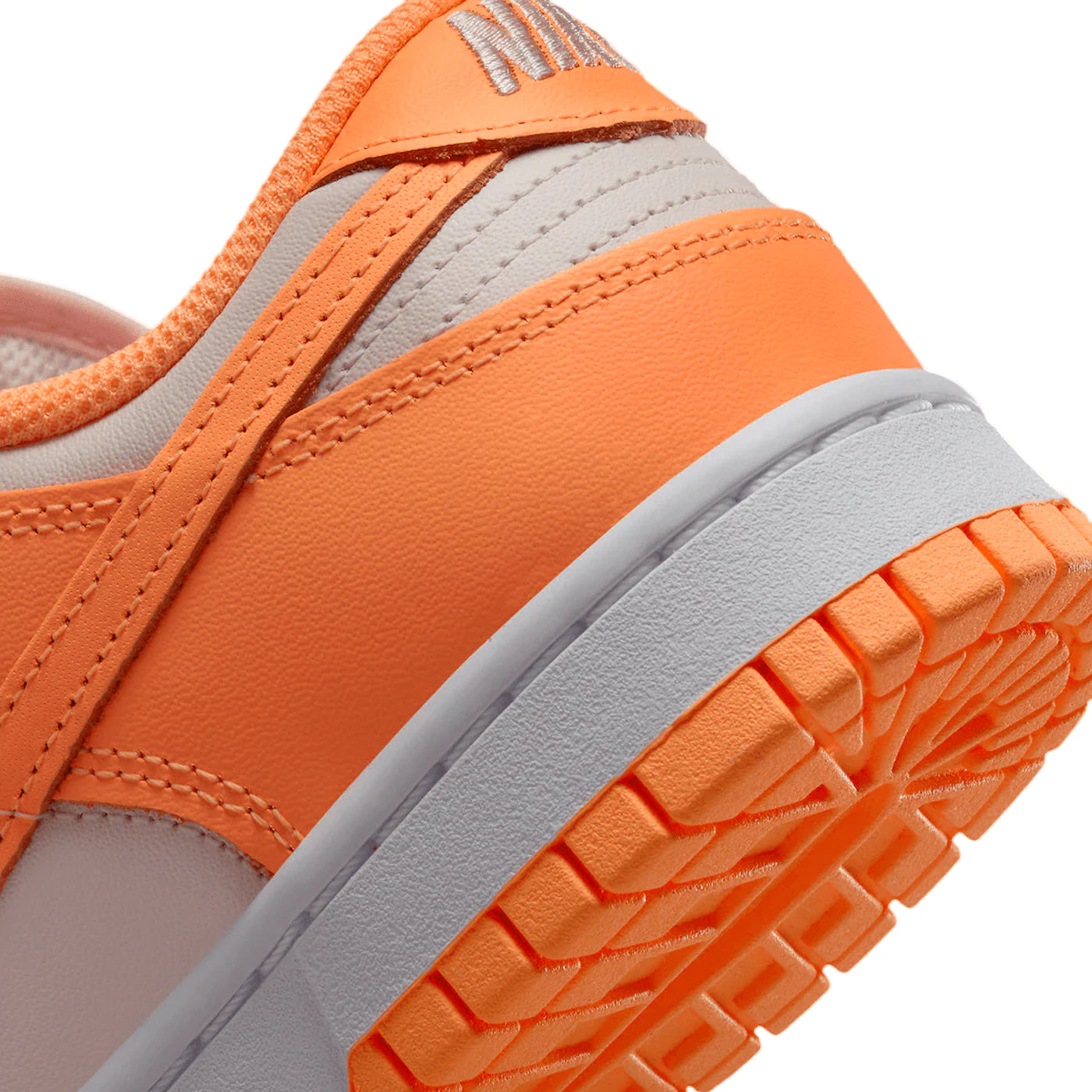 Sneaker Dunk Low Peach Cream