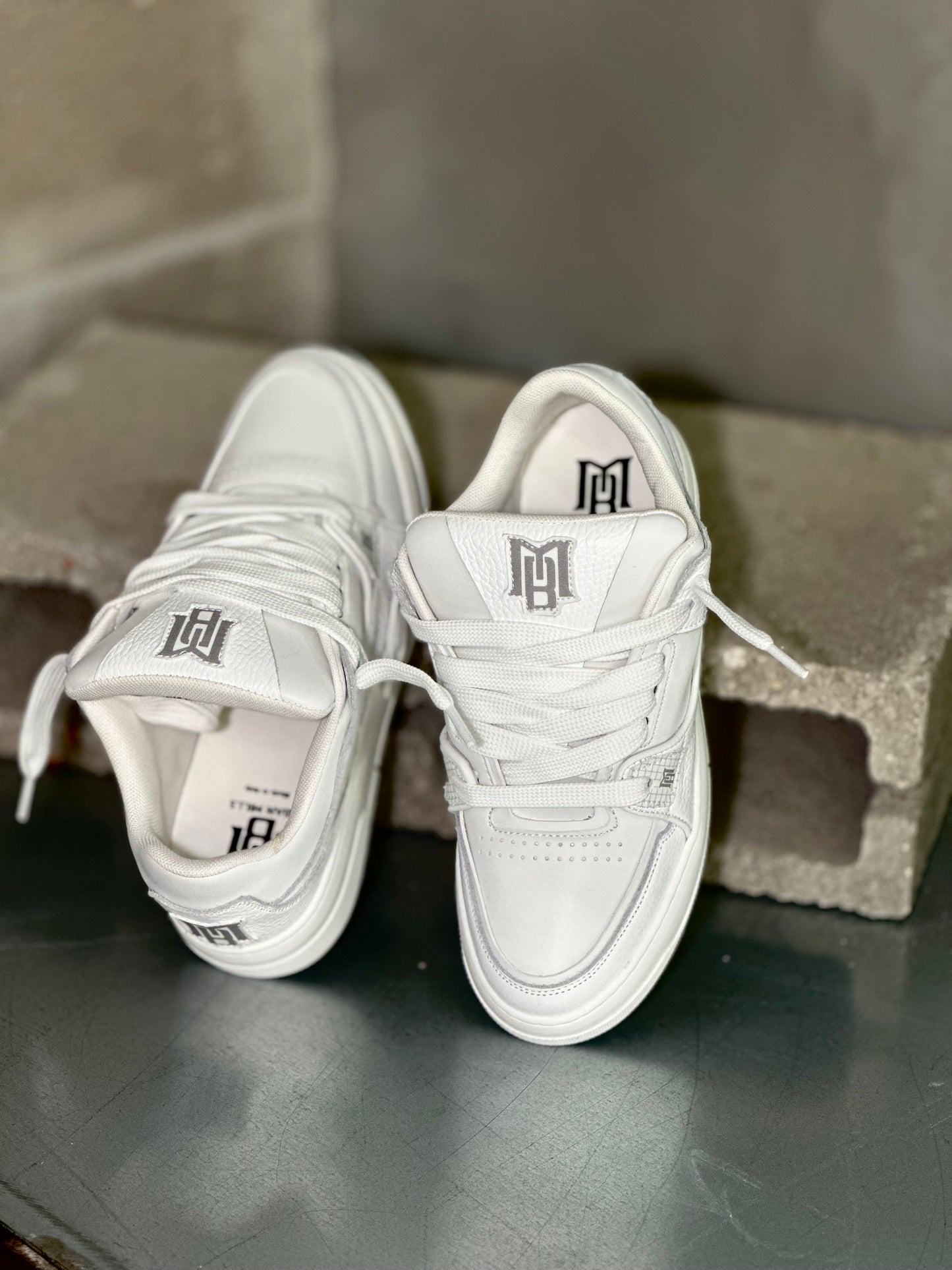 Sneakers Brian Mills Mod. LV