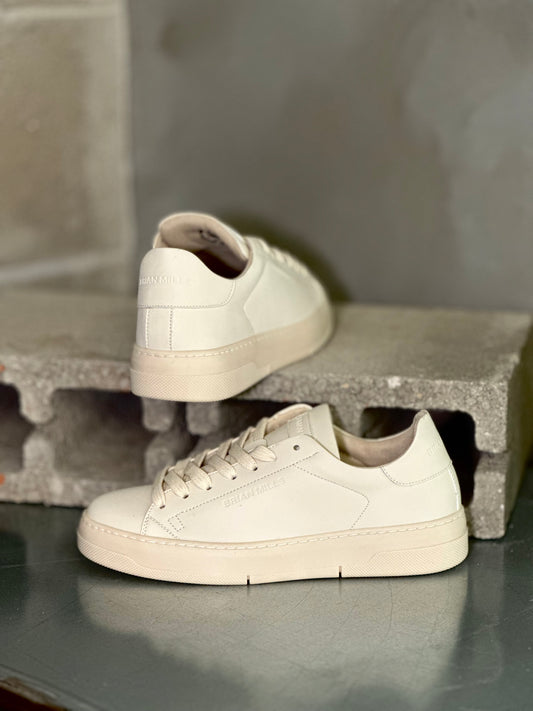 Sneakers Brian Mills Mod. Basic con logo