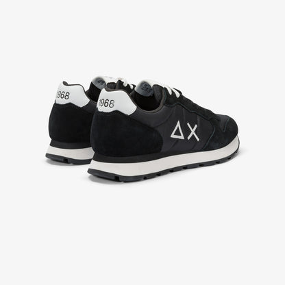 Sneaker Tom