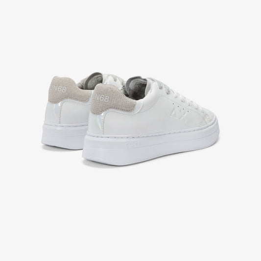 Sneaker Grace