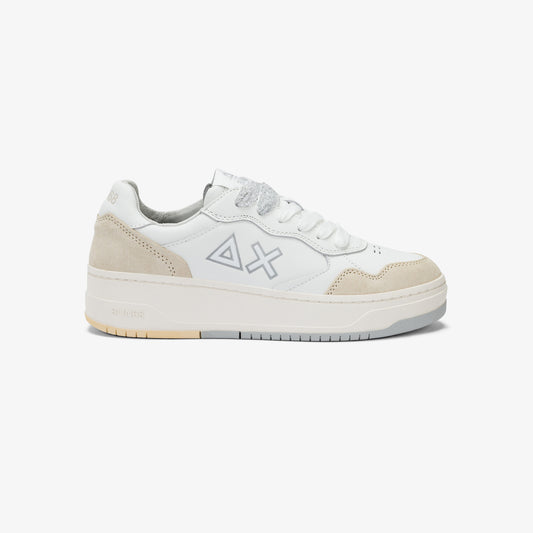 Sneaker Basket Love Lady