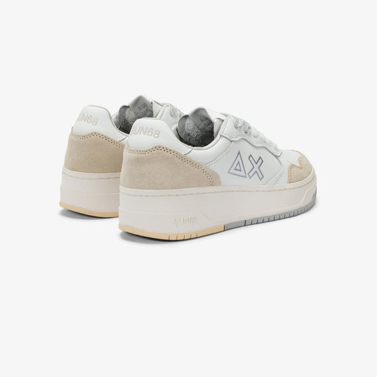 Sneaker Basket Love Lady
